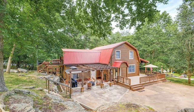 Peaceful Mt Juliet Cabin w/Patio & Fire Pit