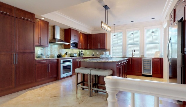 Pet & Family Friendly, Sleeps 8 - Marlin Bay