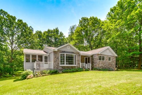 Pet-Friendly Espyville Home w/Yard & Fire Pit!