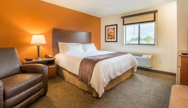 Pet-Friendly Extended Stay Near Yakima SunDome, Greenway Park & Downtown Fun