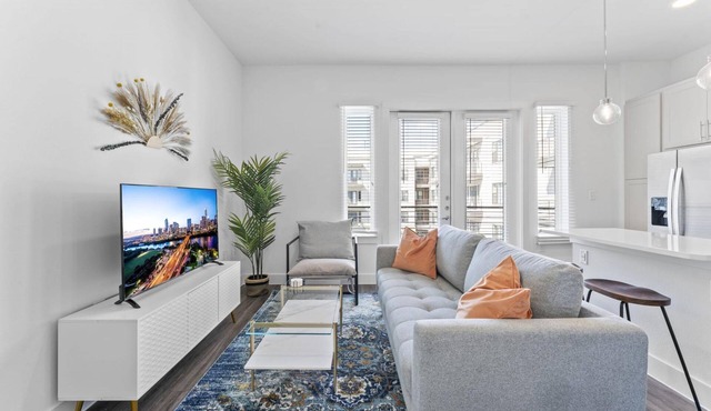 Prime West Downtown Studio w Washer Dryer in Austin