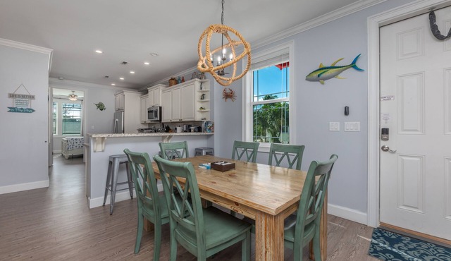 Private 4/3 Pool Heater/Dock/Kayaks/Bikes,etc
