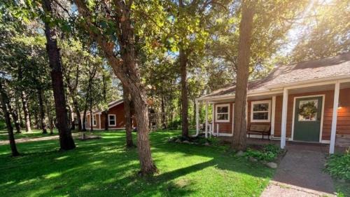 Private Cottage Cabin Brainerd Retreat Sleeps 13