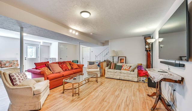Private Deck: Berkeley Springs Getaway! in Berkeley Springs