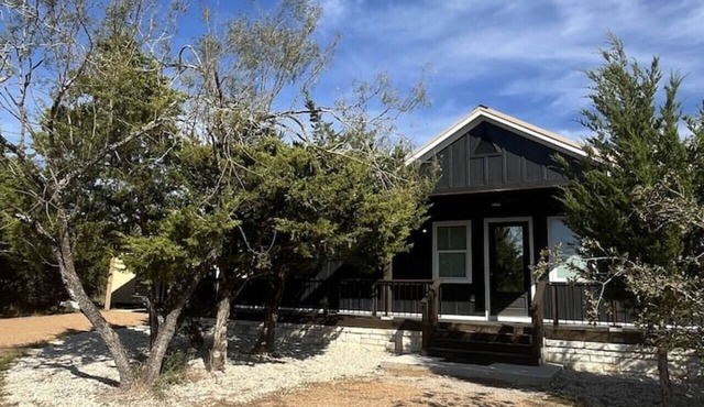 Private Modern Urban Retreat Near COTA/Austin/APT