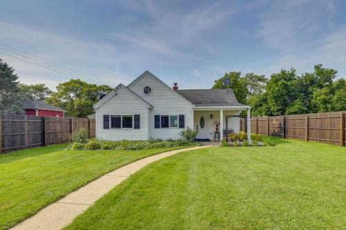 Private Plainfield Retreat w/Gas Grill + Patio in Plainfield