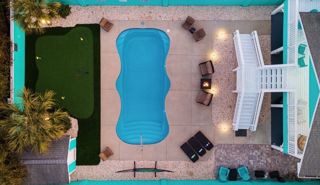 Private Pool! Ocean Views! 200 ft to Beach! Putting Green! Firepit! Ping Pong!
