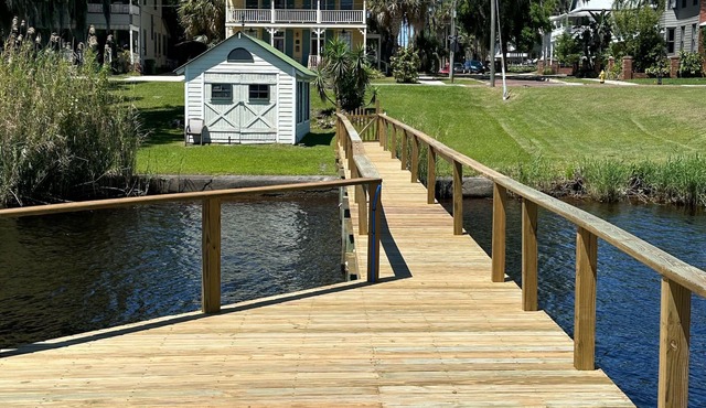 Riverfront Home with DOCK- South Historic District- Bring Your Boat!