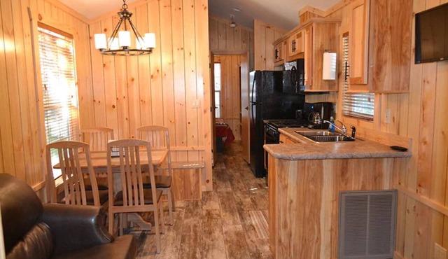 Scenic Waterfront Cottage | Steps to Pine Lake & Family-Friendly Resort
