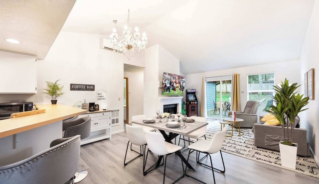 Serene 2BR/2BA Single-Floor Home w/3 AC Near Mall