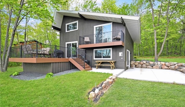 Serene pet-friendly lakefront cabin near Brainerd
