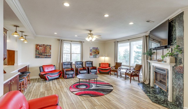 Spacious Group Retreat w/Game Room in Marshall! in Marshall