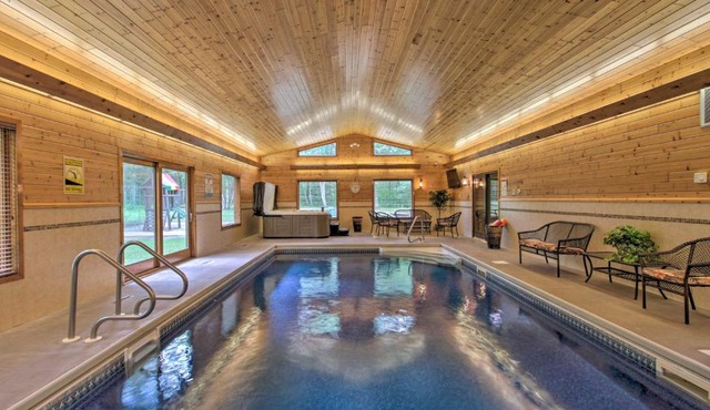 Spacious Verndale Home w/Backyard Fire Pit!