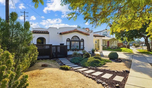 Spanish Casita w./Hot Tub, Fire Pit, Private Yard