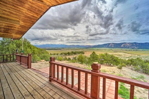 Sprawling Mountain-View Cabin: 5 Mi to Mesa Verde in Mancos