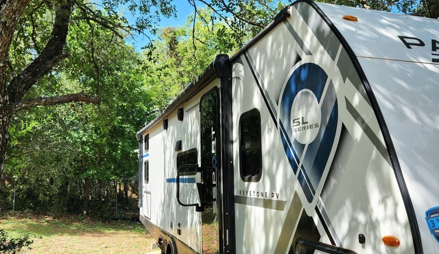 Stay for Work or Fun near Austin and Lakeway
