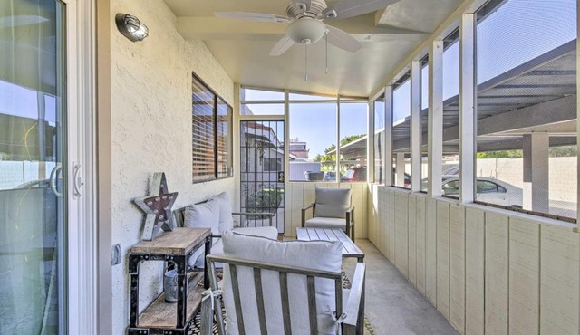 Steps to Dtwn Gilbert! Condo w/Furnished Porch in Gilbert