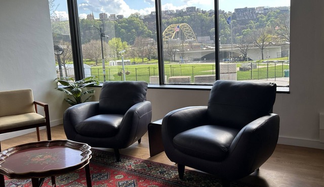 Suite steps from the Draft Experience at Point State Park - sleeps 8