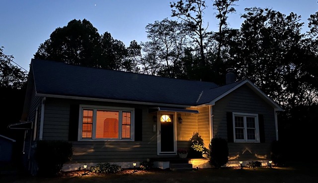 Sycamore, Cozy get a way! Newly renovated on a private, stream-side lot.