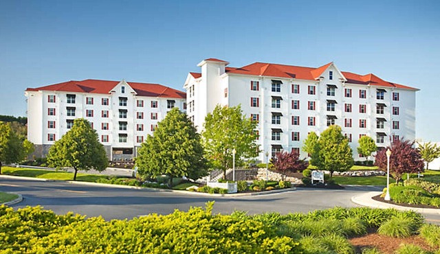 THE SUITES AT HERSHEY-A BLUEGREEN VACATION CLUB RESORT 2 BEDROOMS/2 BATHS UNIT in Hershey