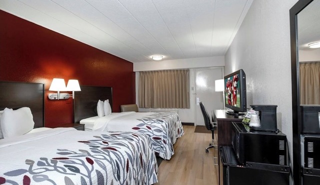 Tranquil Room Perfect for Comfortable Work Stays in Pennsylvania - Free Coffee!