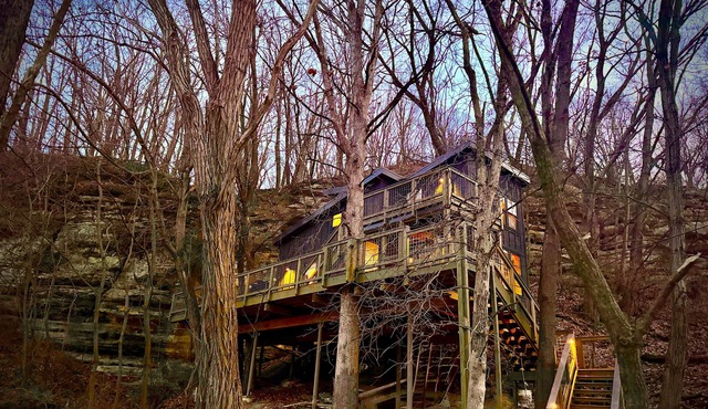 Treehouse 3 - Treehouses at Starved Rock