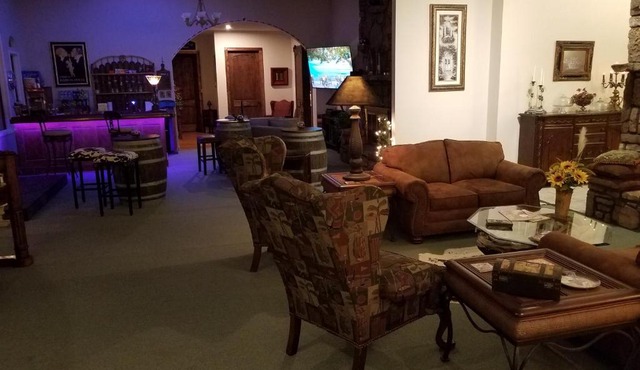 Tuscan Manor in Eureka Springs