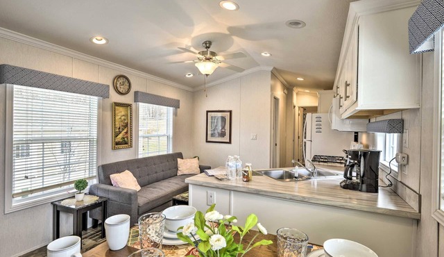 Twin Cottage Retreat · Poconos Luxury Stay