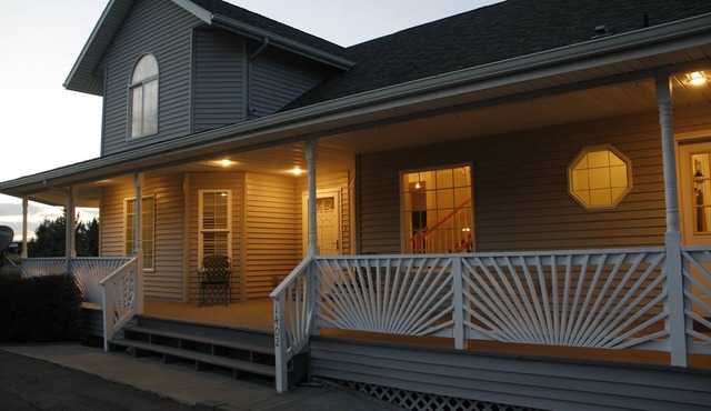 View; float the Yakima River; Sleeps 8 + movable foam mattress can sleep 9.