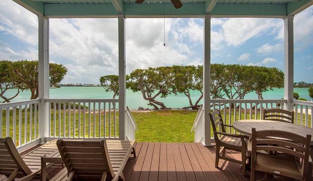 Villa with Resort Amenities | Full Kitchen
