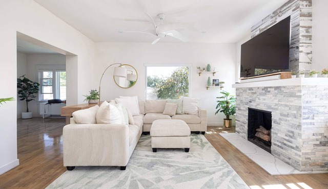 Walk to Balboa! Luxury Home
