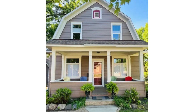 Warm, Charming and Cozy Turn of the Century Home