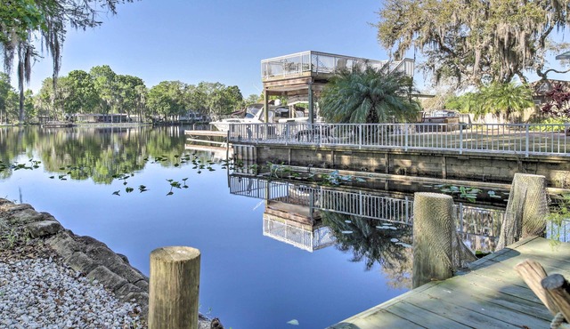 Waterfront Astor Studio Cabin w/ Private Boat Dock