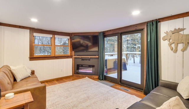 Waterfront Duluth Cabin w/ Deck & River View!