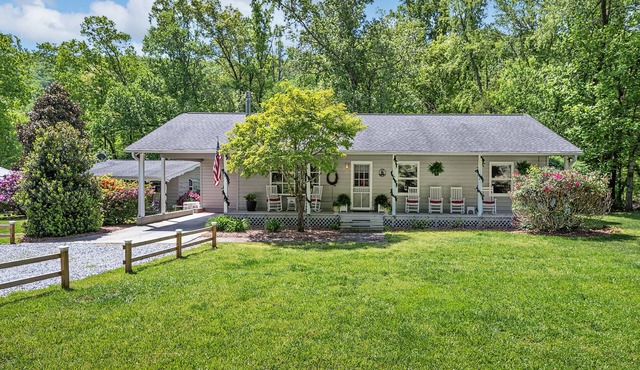 Waterfront River home near Asheville, dog friendly