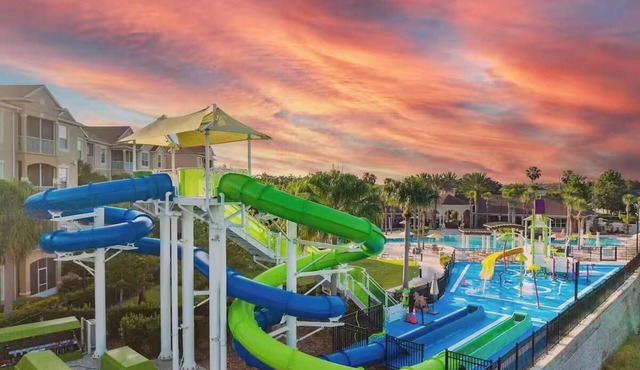 Windsor Hills Magical Retreat, Cinderella. Toy Story, Star Wars, 2mis to Disney!