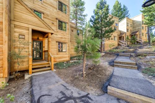 Comfortable and Functional Gold Bend Condo in Truckee