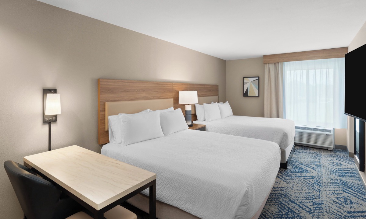Huntsville Hotel | Candlewood Suites Huntsville Research Park by IHG