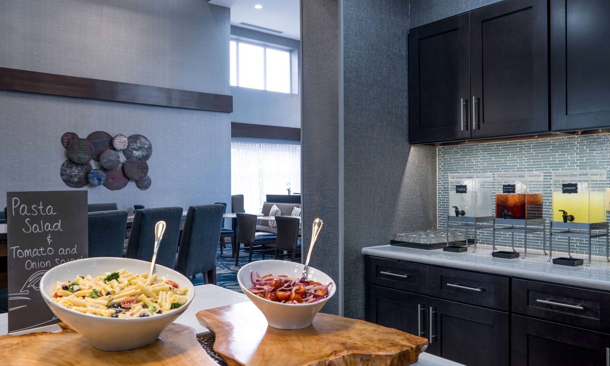 Plymouth Meeting Hotel | Homewood Suites By Hilton Philadelphia Plymouth Meeting