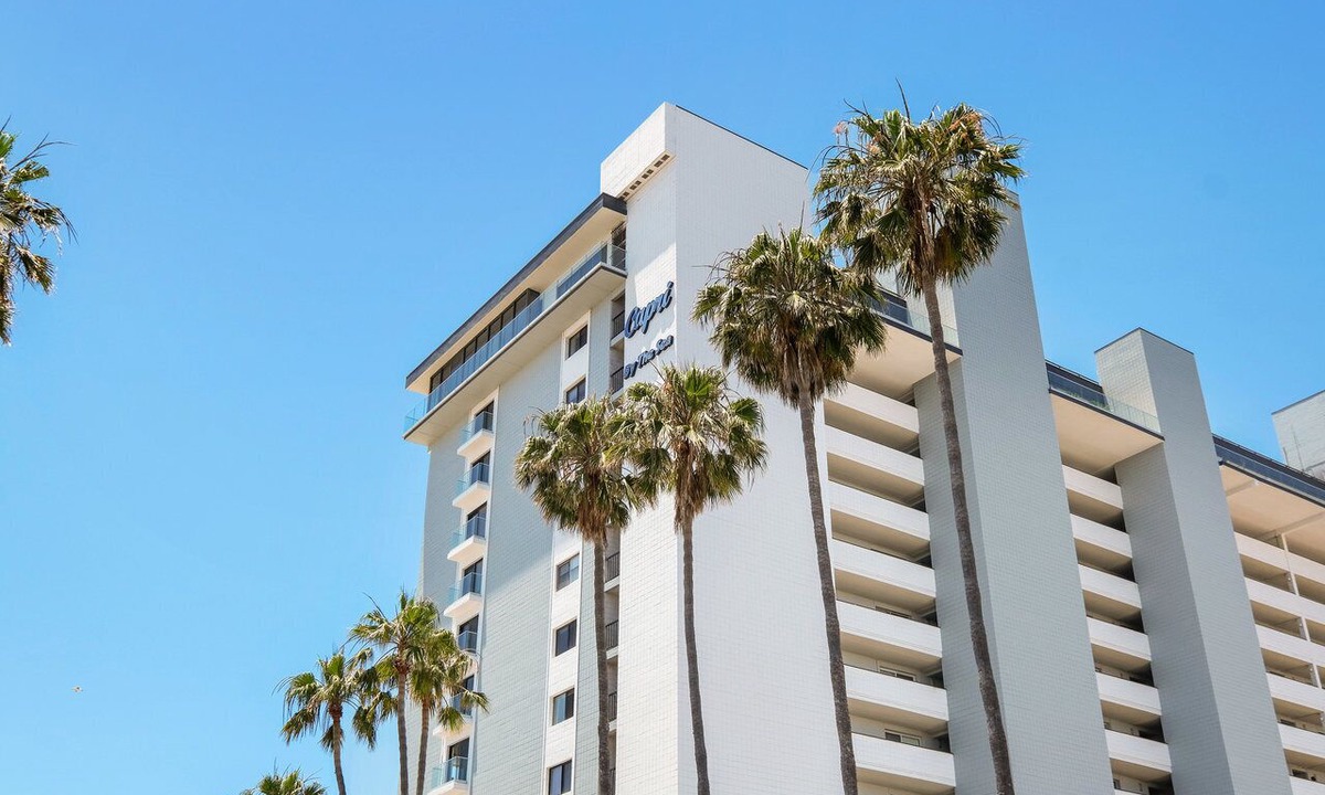 North Pacific Beach Condo | Luxury on Cloud 9! Amazing oceanfront views. 2 bedrooms 2 bath, Sleeps 6 guests.
