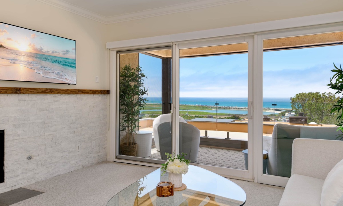 Del Mar Heights Apartment | Del Mar Oceanview Executive Retreat | Luxury Residence