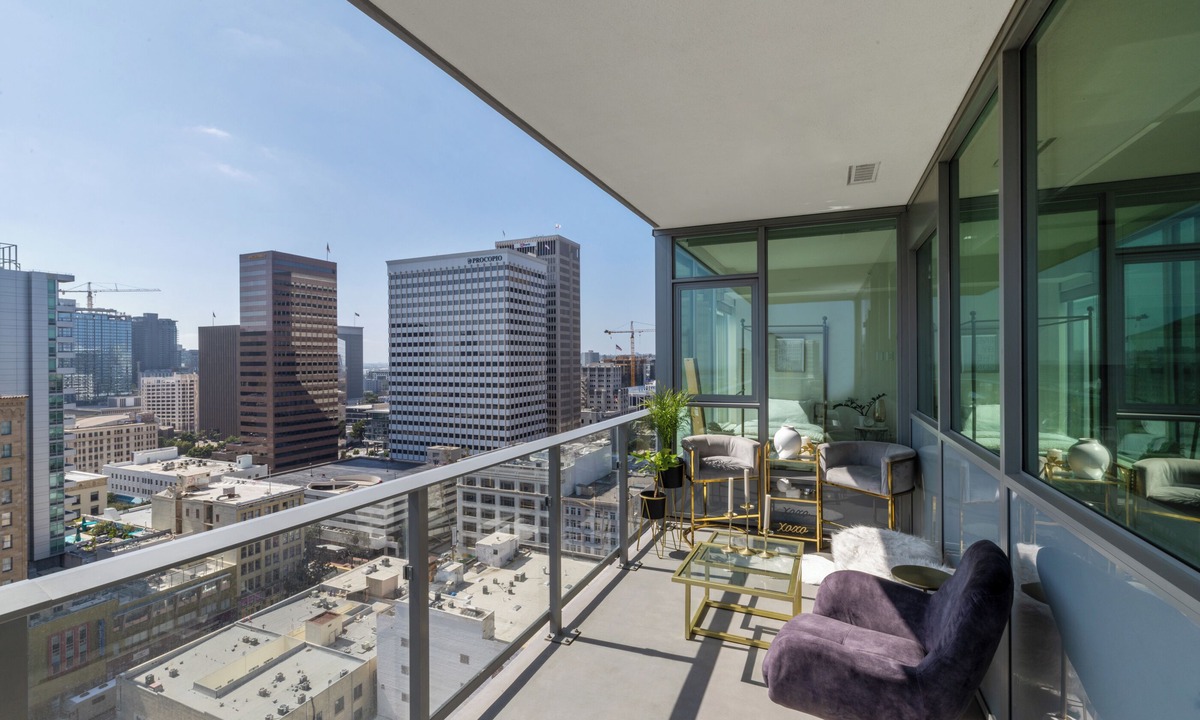 East Village Apartment | 2-bedroom Apartment in heart of Downtown San Diego with amazing Ameneties