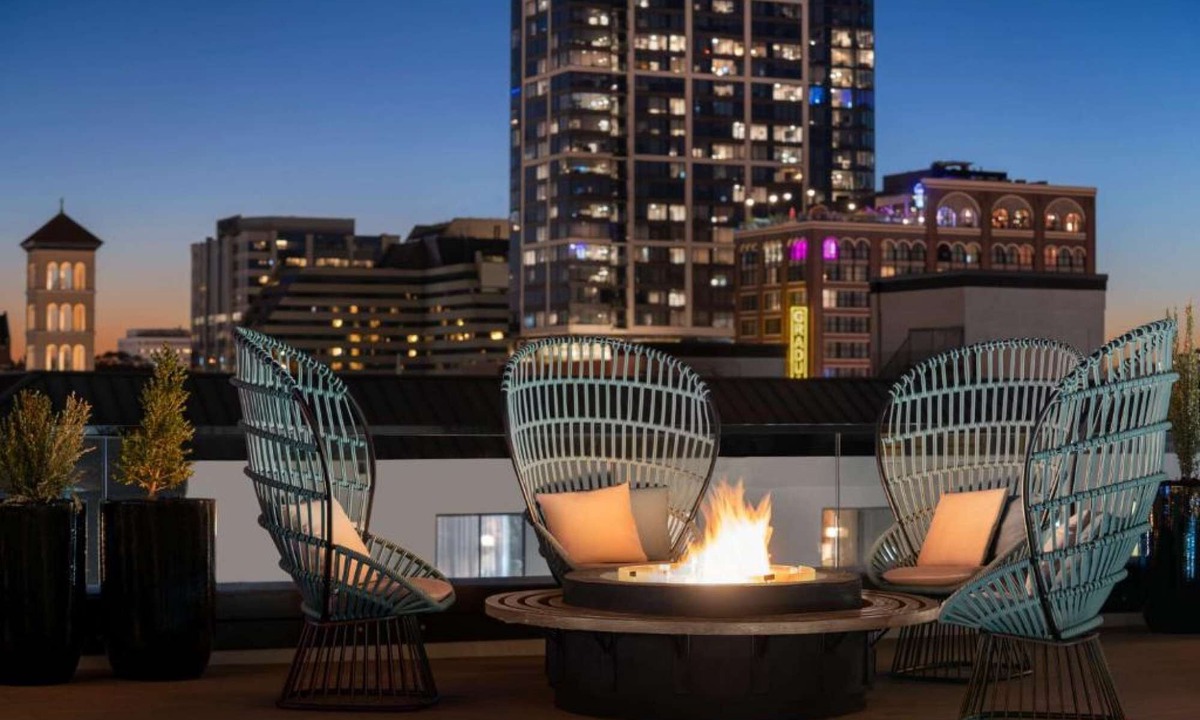 Music Row Hotel | Intimate and Eclectic Escape In The Heart of Nashville | King Bed. Rooftop Pool