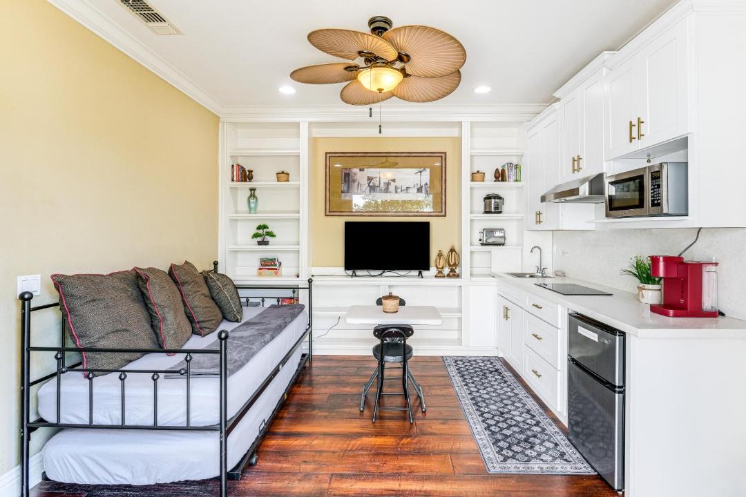 Torrey Highlands Apartment | 9 Mi to Beach: Pet-Friendly Apt in San Diego!