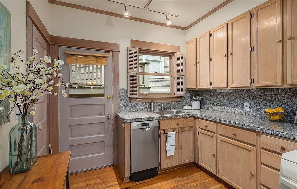 Photo of Kitchen in University City