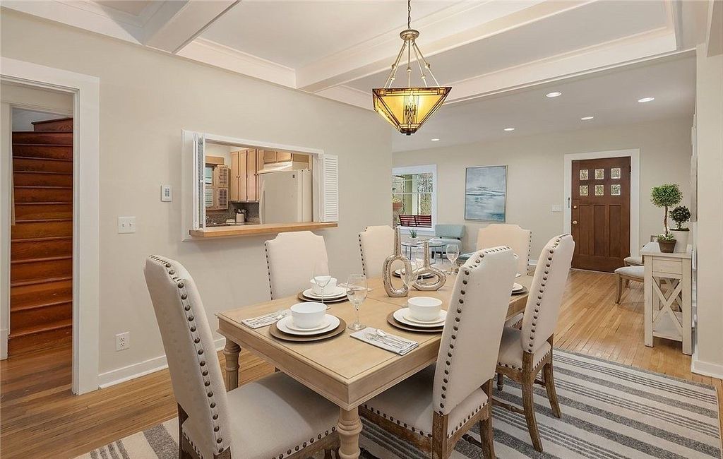 Photo of Livingroom in University City