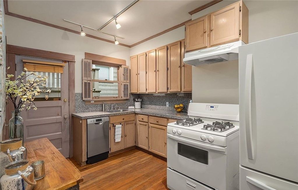 Photo of Kitchen in University City
