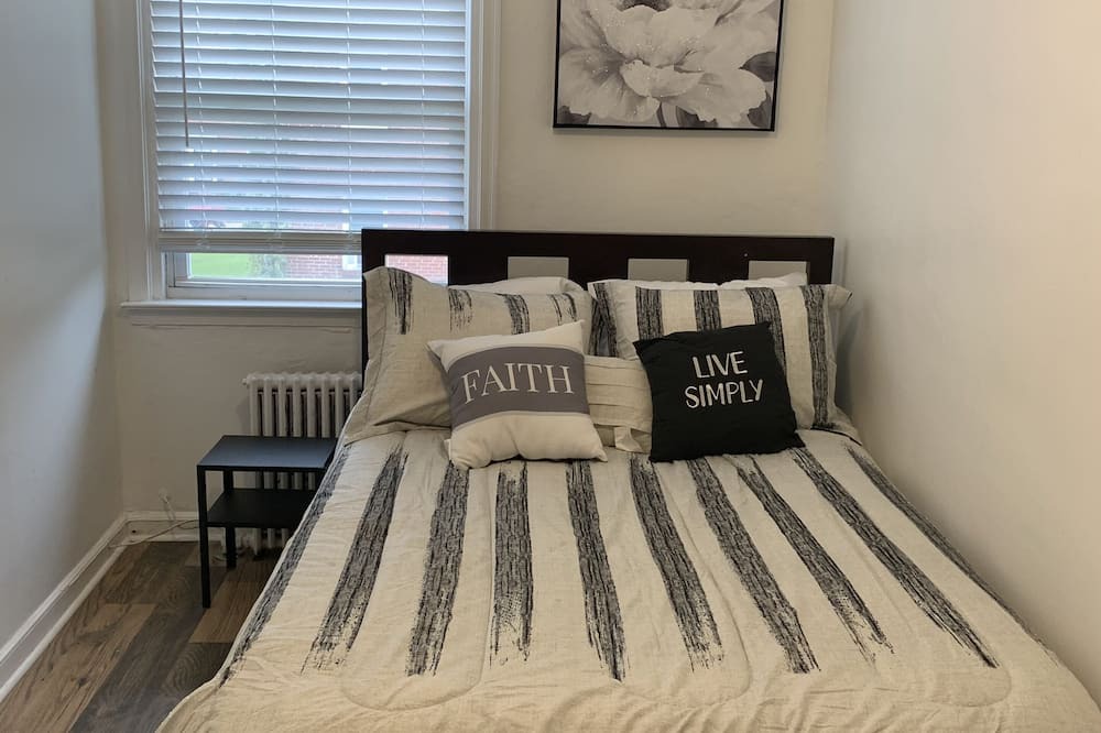 Photo of Bedroom in North Philadelphia