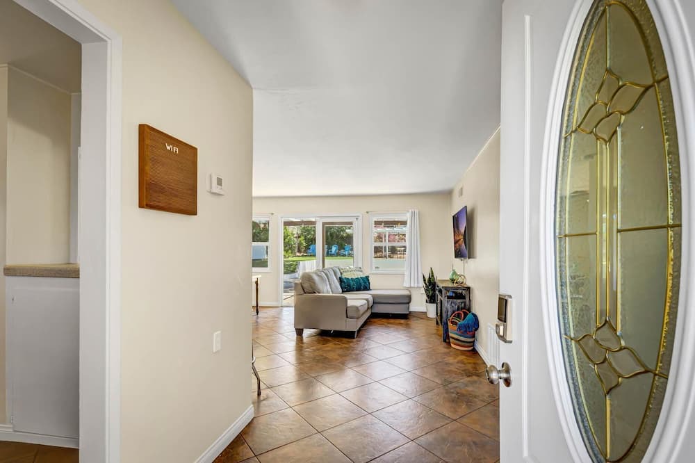 Photo of Bedroom in Clairemont