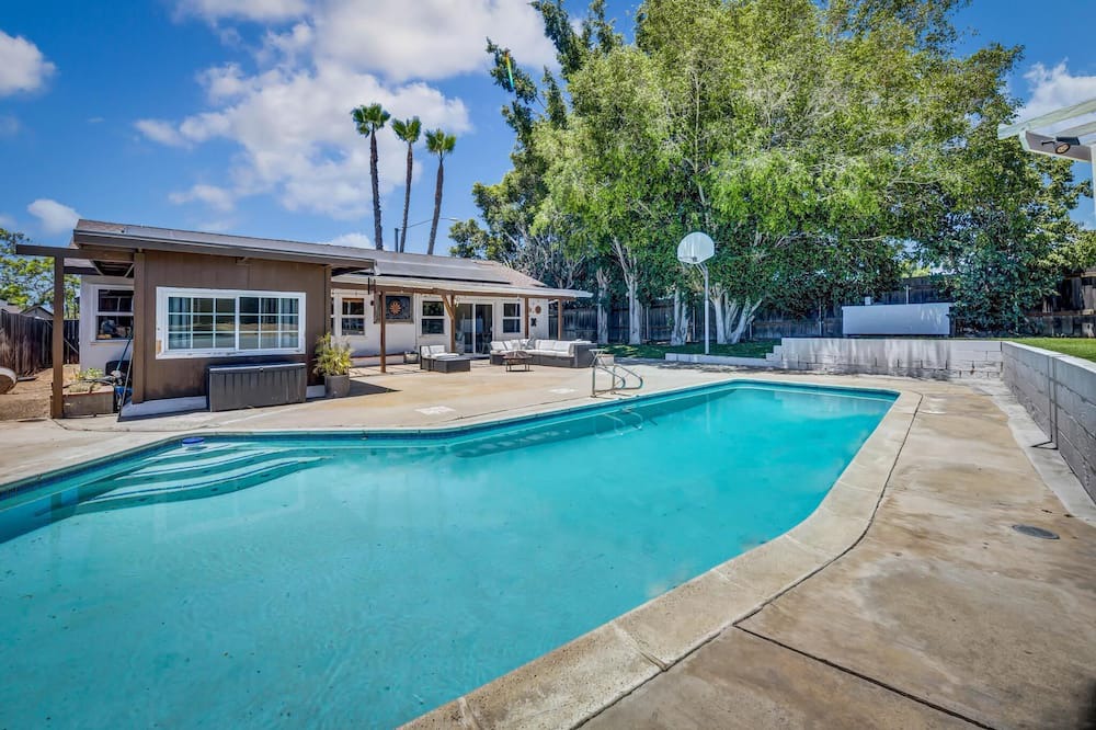 Photo of Outdoor in Clairemont